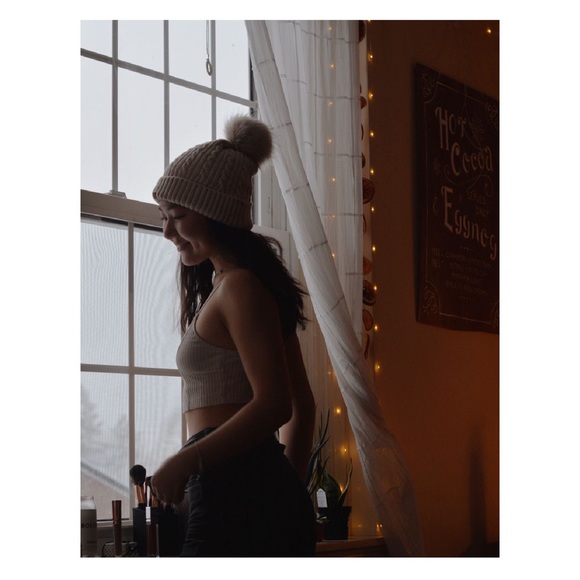 Meet your Posher, Sevigne - Picture 1 of 1